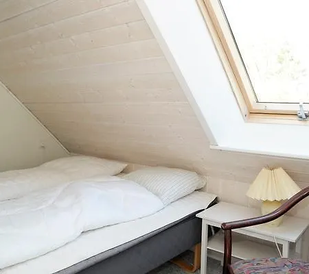 بيت للعطل Four-bedroom Holiday In 1 ريب