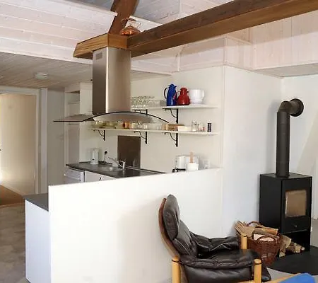 Four-bedroom Holiday In 1 بيت للعطل ريب